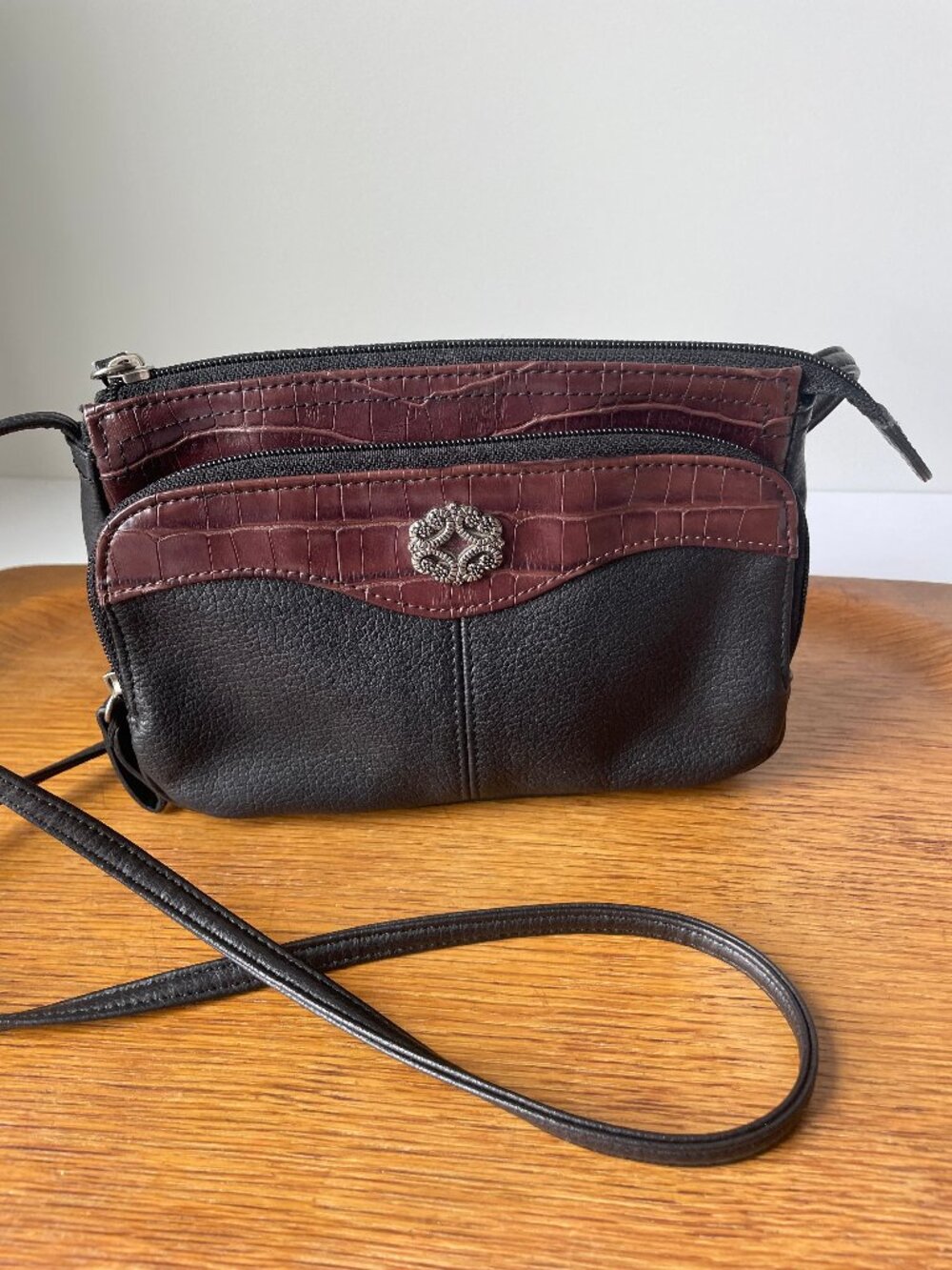 Vintage Rolfs Leather Crossbody Bag Black Pebbled Burgundy Croc 90s Minimalist